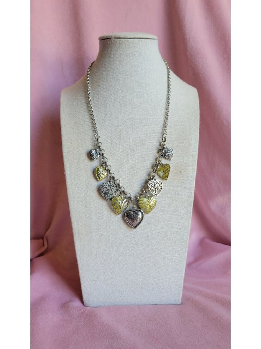 Silver Tone Chain Yellow Heart Charm Dangle Costume Necklace N1C